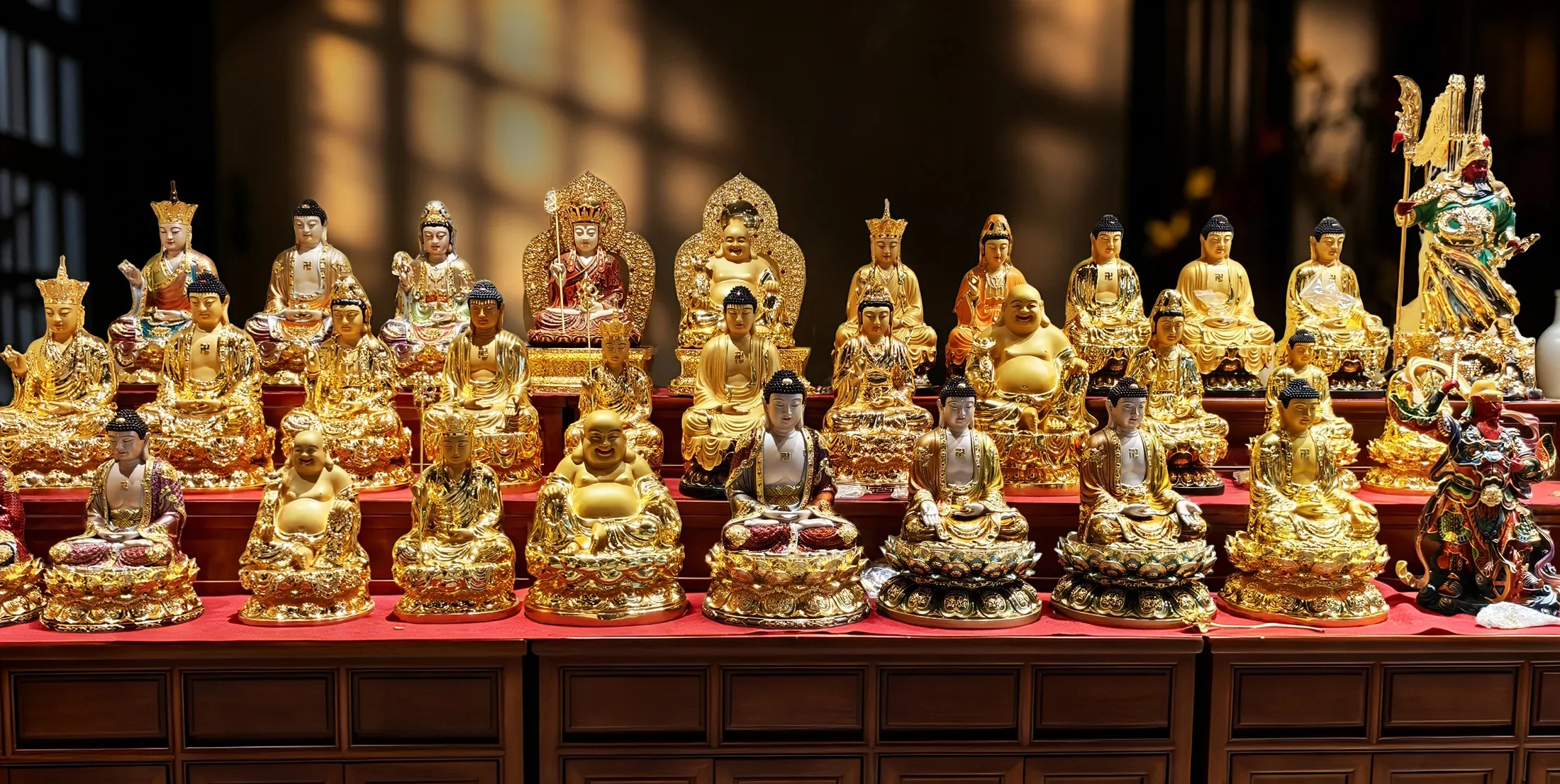 Fabbrica di statue di Buddha in ottone personalizzate in Cina